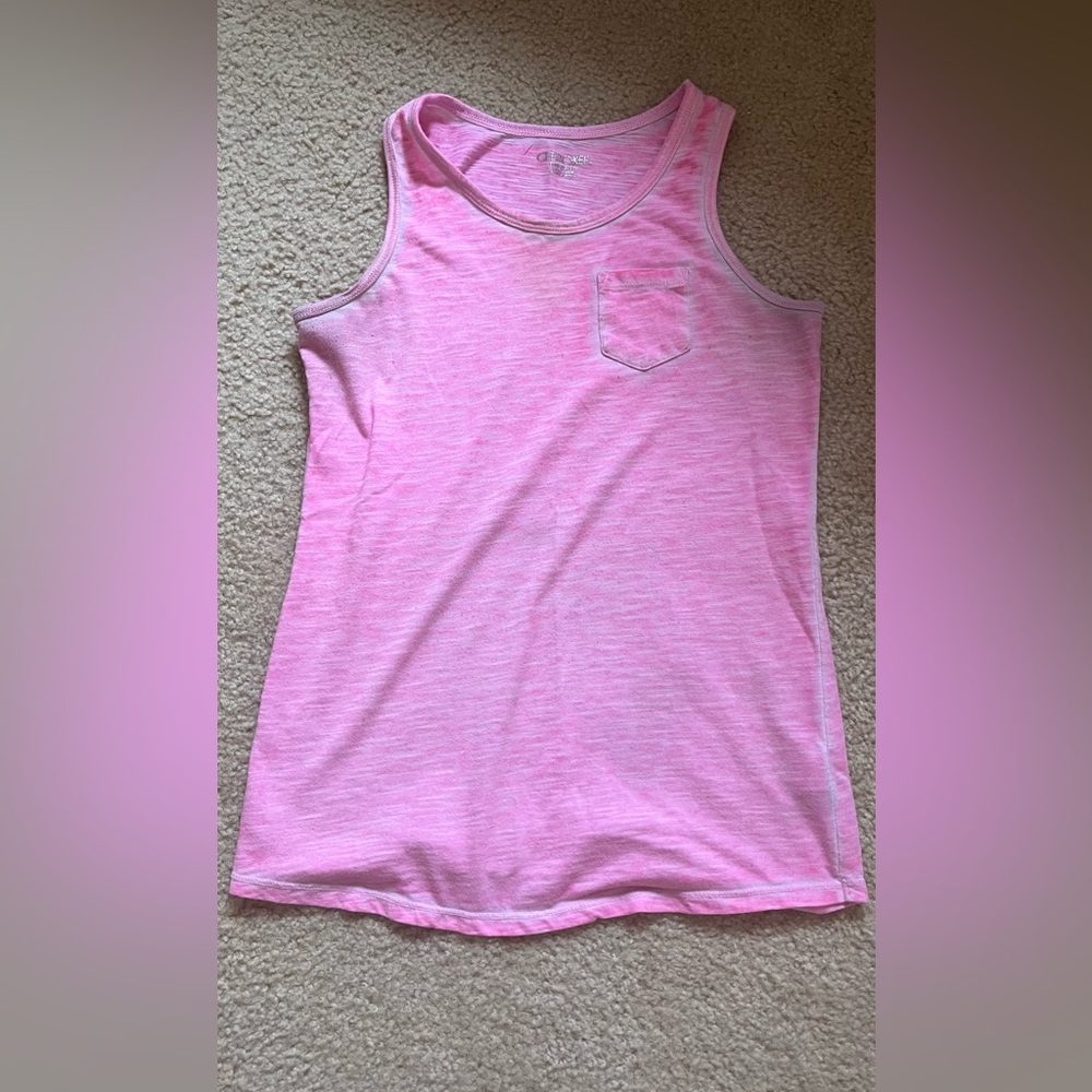- Pink tank top for kids